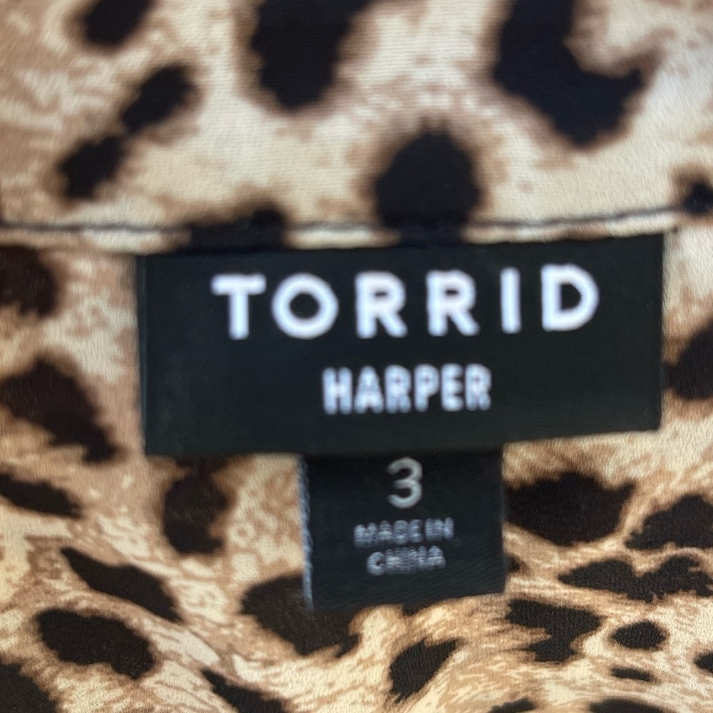 Torrid Leopard Print Brown Black Blouse Top, Size 3X - Picture 3 of 6